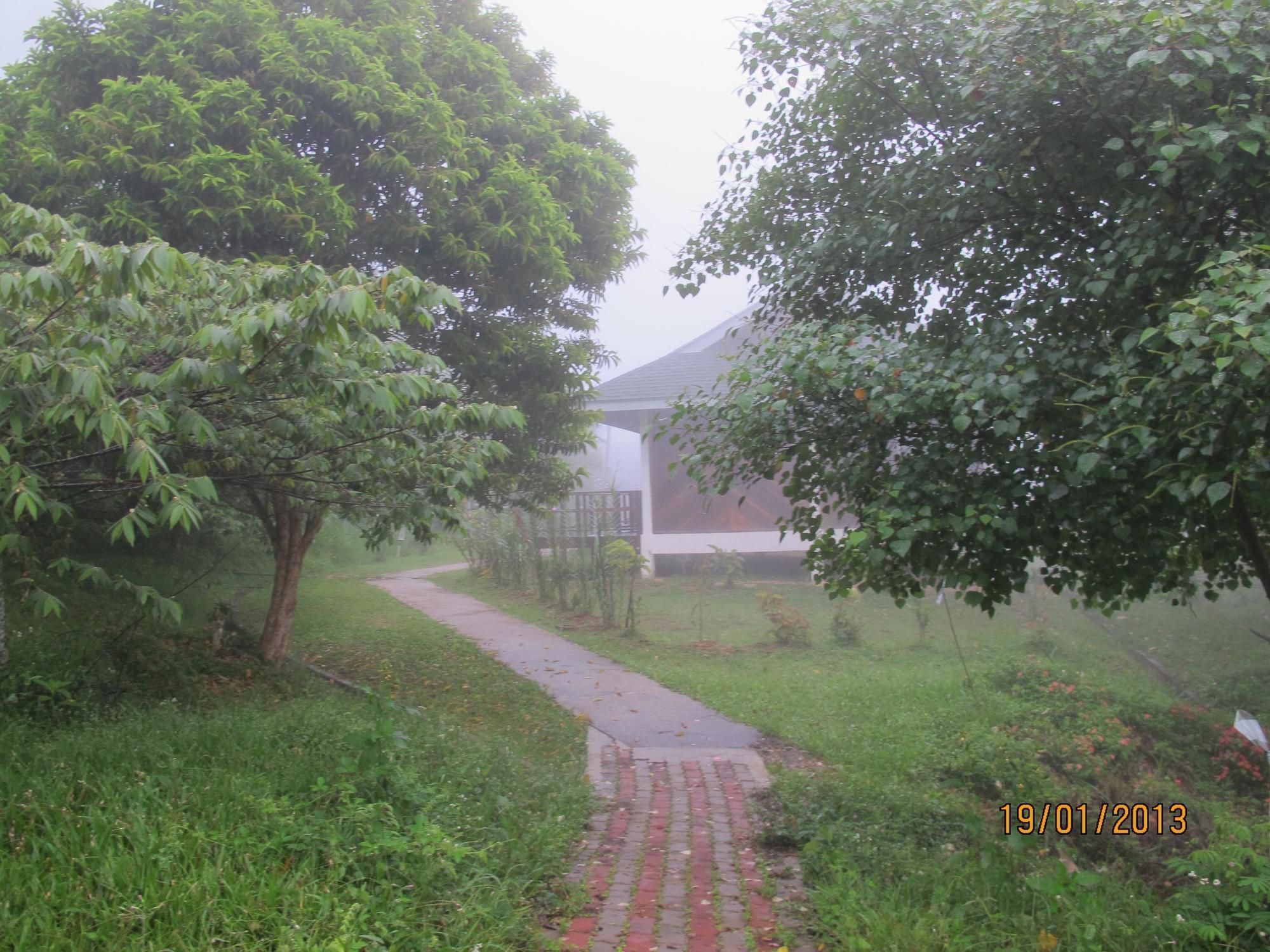 Manis Manis Rooftop Of Borneo Resort 케닌가우 외부 사진